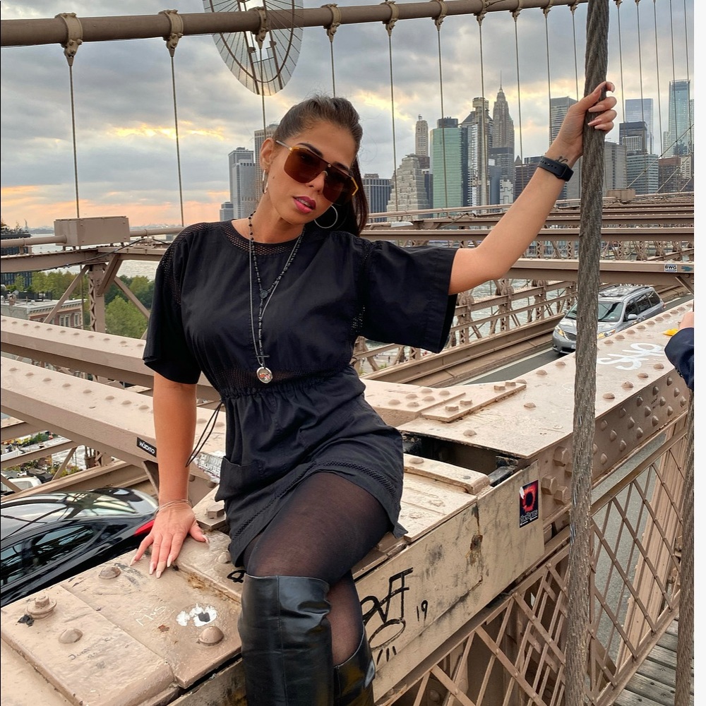 Meet your Posher, Isa